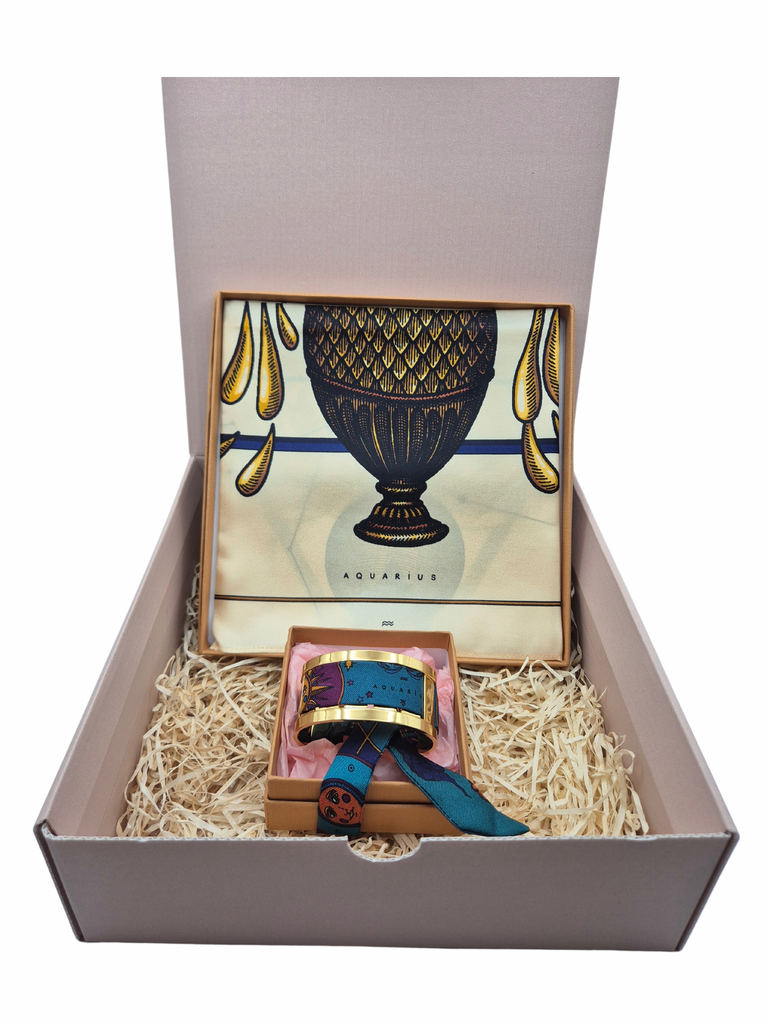 Gift Box with bracelet verity Aquarius and silk scave